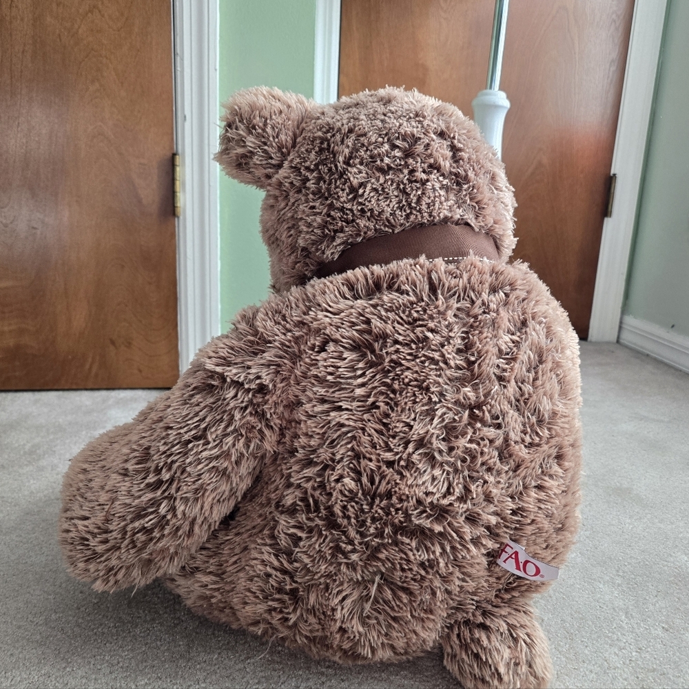 LARGE 28” Brown Teddy Bear FAO Schwarz Plush - Picture 3 of 10